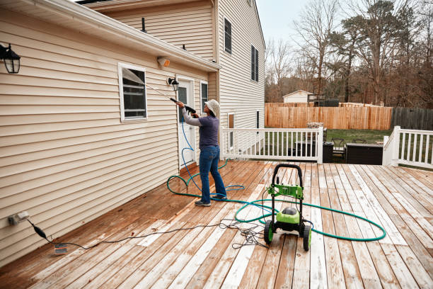 Best Garage Pressure Washing  in Meiners Oaks, CA