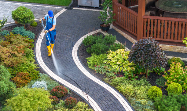 Pressure Washing Estimates in Meiners Oaks, CA
